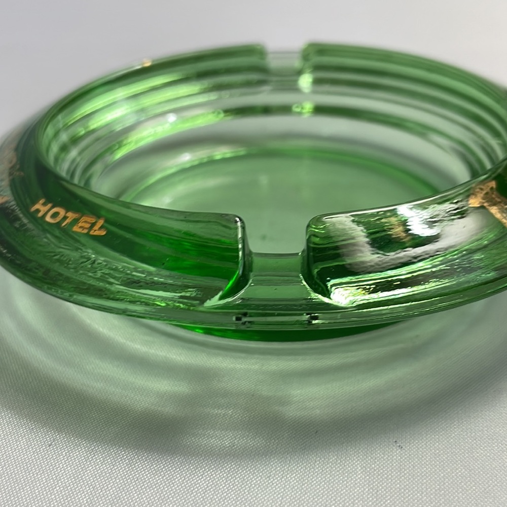 Vintage Landmark Casino Las Vegas Nevada Green Glass Ashtray‎ - Picture 5 of 8